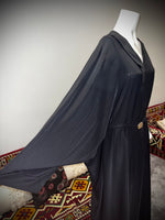 Jubbiya Women’s Elegant Abaya With Gold Clasp Belt